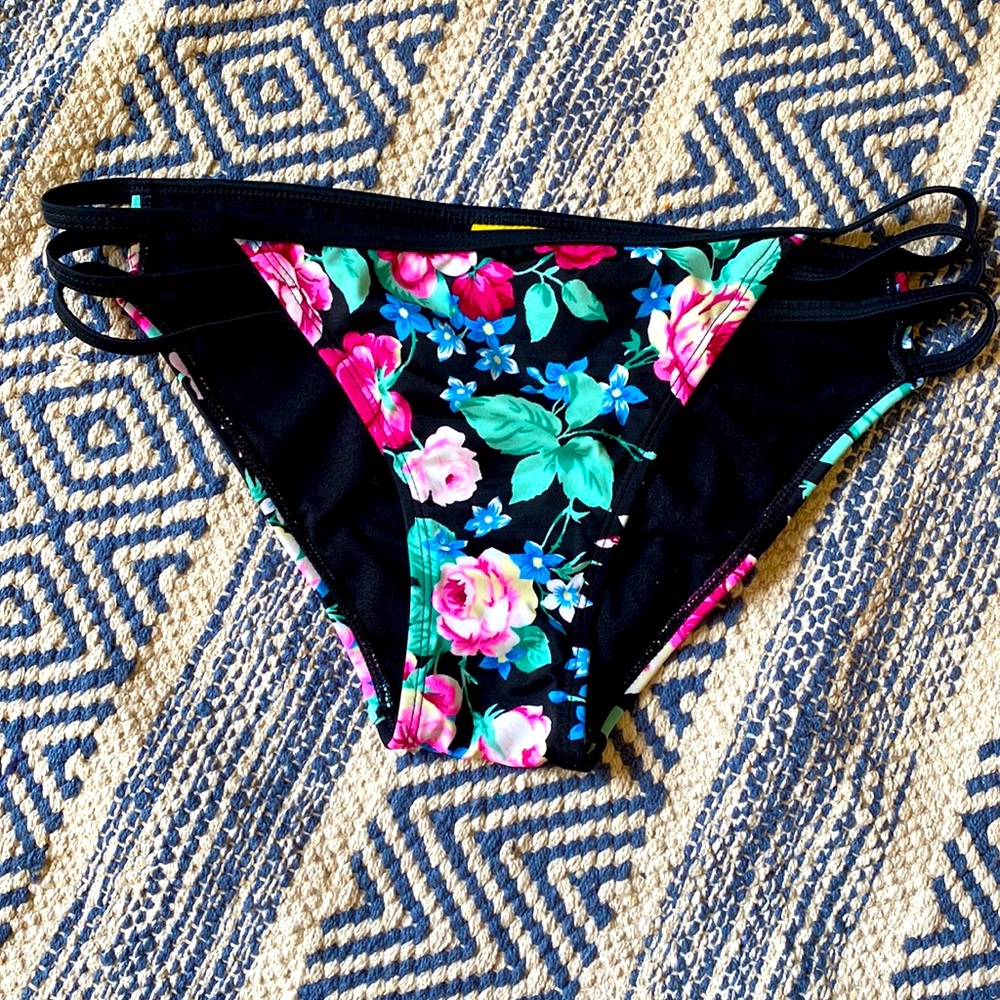 Womens flower bikini bottoms